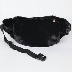 NWOT Faux Fur Fanny Pack w/ Hand Warmer
